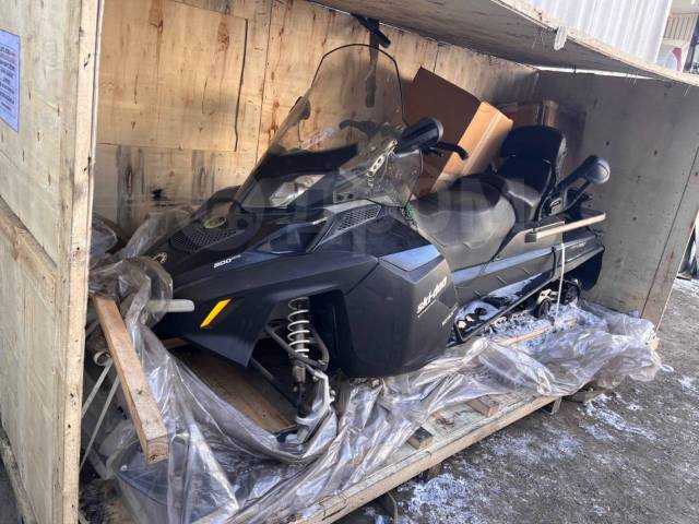 BRP Ski-Doo Expedition LE. ,  ,   