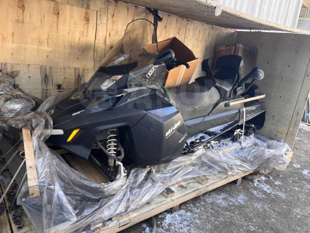 BRP Ski-Doo Expedition LE. ,  ,   