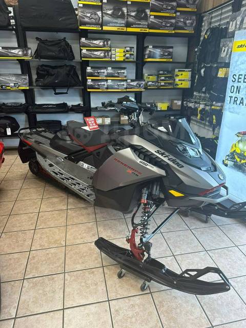 BRP Ski-Doo Renegade X-RS. ,  ,  .     