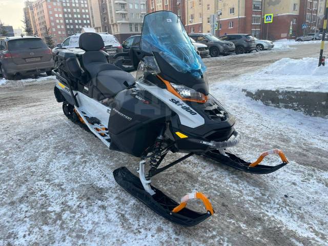 BRP Ski-Doo Expedition SE. ,  ,   