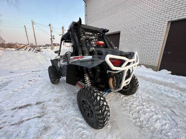 Polaris RZR XP 1000. ,  \,   