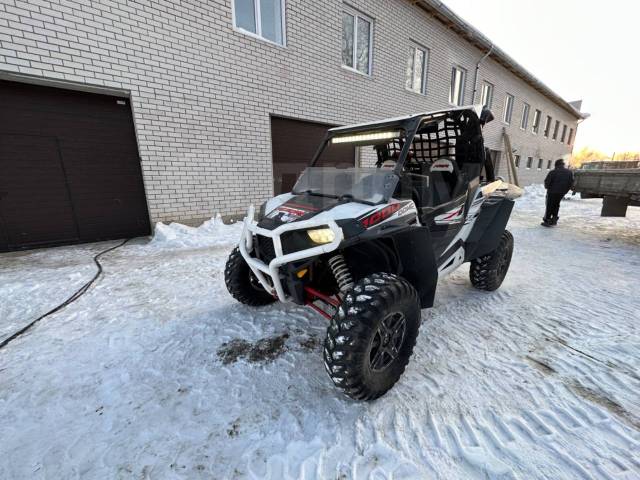 Polaris RZR XP 1000. ,  \,   