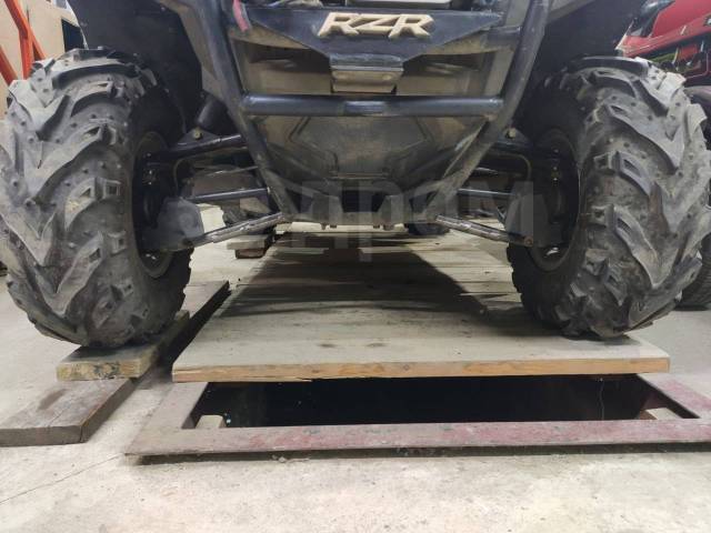 Polaris RZR 570. ,  \,   