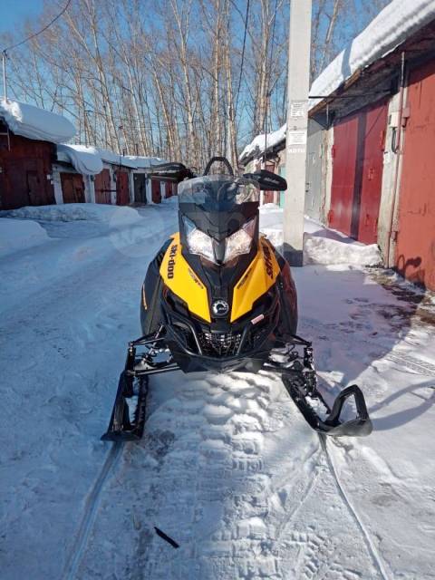 BRP Ski-Doo Summit. ,  ,   