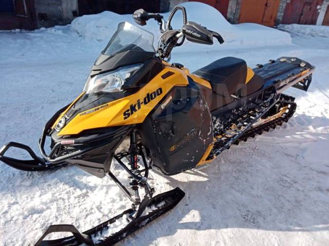 BRP Ski-Doo Summit. ,  ,   