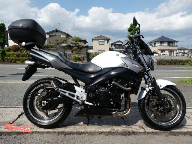 Suzuki GSR 400. 400. ., , ,  .     