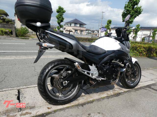 Suzuki GSR 400. 400. ., , ,  .     