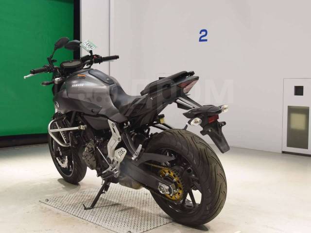 Yamaha MT-07. 700. ., , ,  .     