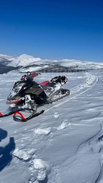 BRP Ski-Doo Summit X with Expert Package. ,  ,   