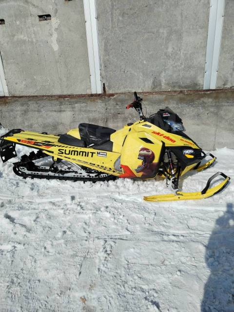 BRP Ski-Doo Summit. ,  ,   