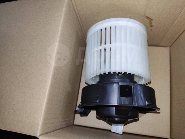Купить Мотор печки Nissan Qashqai II J11, большой, склад № - 9281 в ...