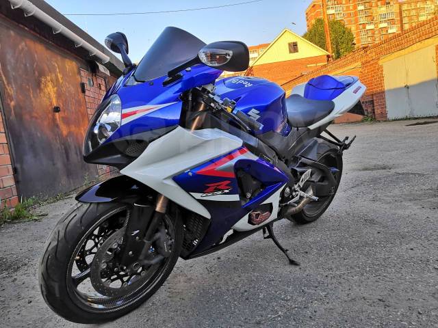 Suzuki GSX-R 1000. 1 000. ., , ,   