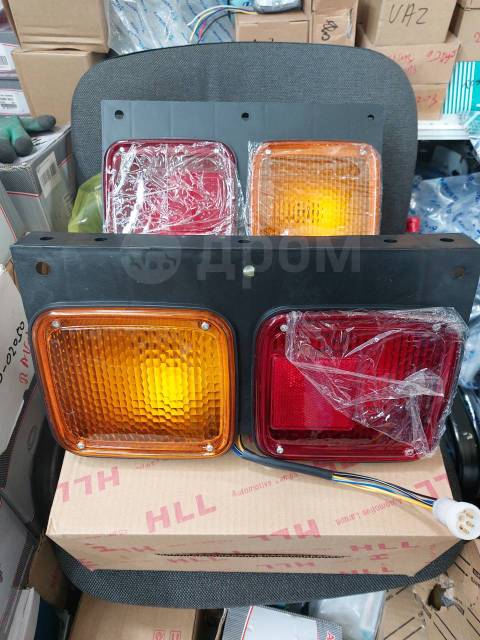- FUSO/HINO/Mitsubishi FUSO Canter//