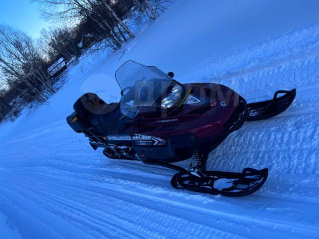 BRP Ski-Doo Expedition. ,  ,   