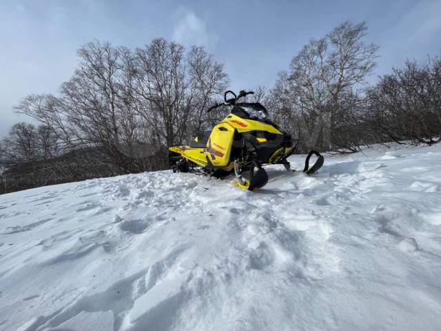 BRP Ski-Doo Summit X T3. ,  ,   