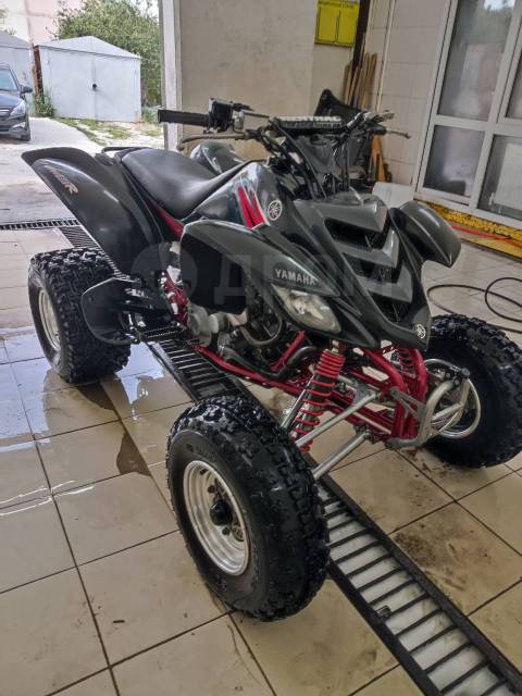 Yamaha Raptor. ,  \,   