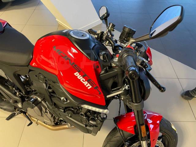 Ducati Monster. 937. ., , ,   