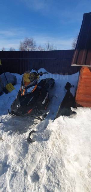 BRP Ski-Doo Summit. ,  ,   