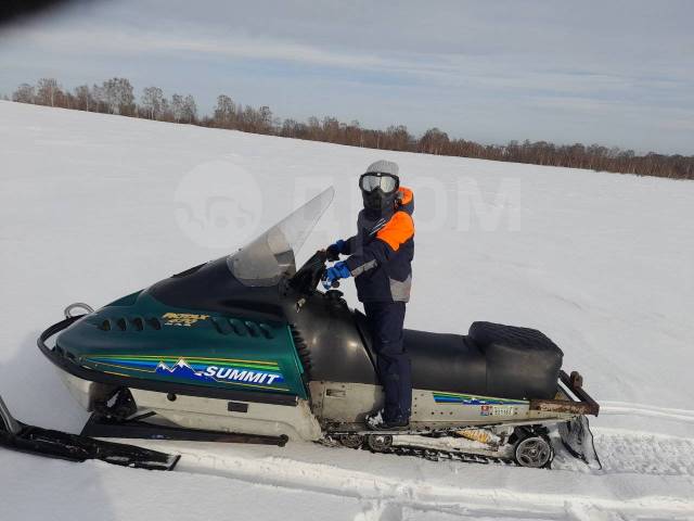 BRP Ski-Doo Summit. ,  ,   