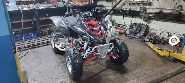 Yamaha Raptor 660. ,  \,   