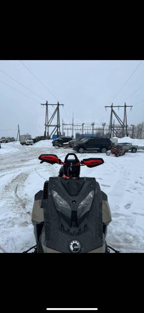 BRP Ski-Doo Summit X with Expert Package. ,  ,   