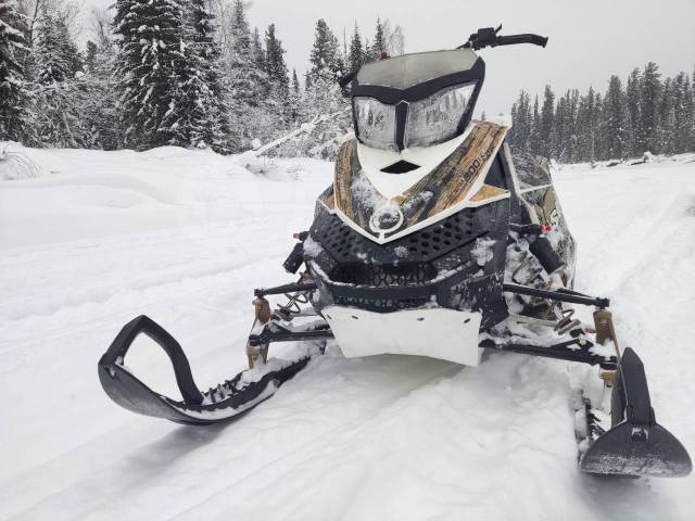 BRP Ski-Doo Summit. ,  ,   