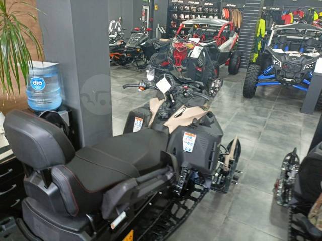 BRP Ski-Doo Expedition LE. ,  ,   