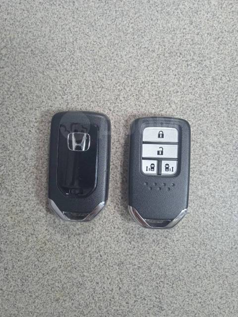 Смарт ключ хонда фрид. Honda stepwgn rp3 брелок. Ключ honda stepwgn. Ключ honda stepwgn. Смарт ключ хонда фрид спайк.