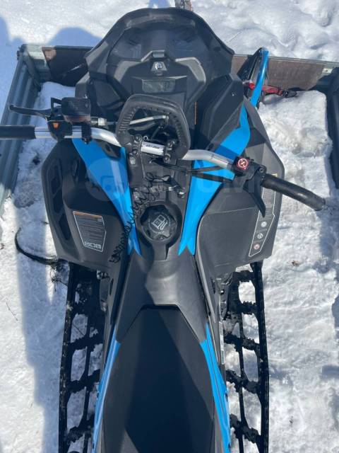 BRP Ski-Doo Summit. ,  ,   