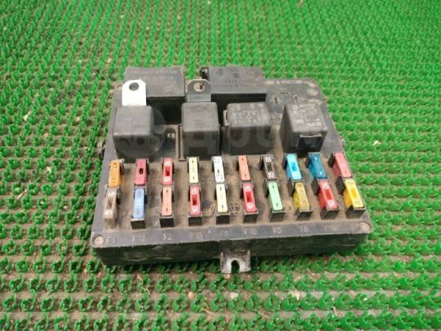 Chevrolet Niva starter relay and fuse: where it is located and located, photo
