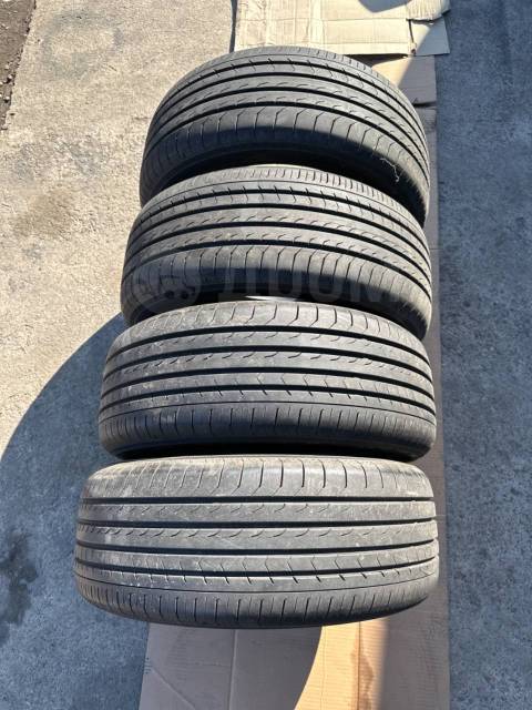 Yokohama BluEarth RV RV-03, 215/55 R17, 17