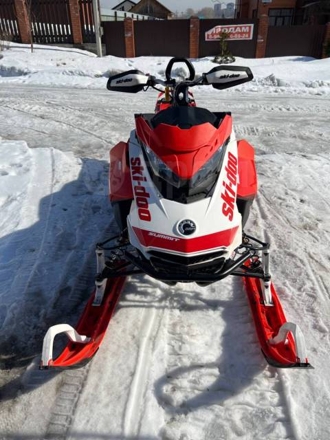 BRP Ski-Doo Summit X with Expert Package. ,  ,   