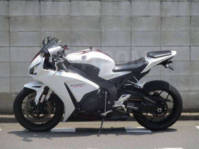 Honda CBR 1000RR Fireblade. 1 000. ., , ,   