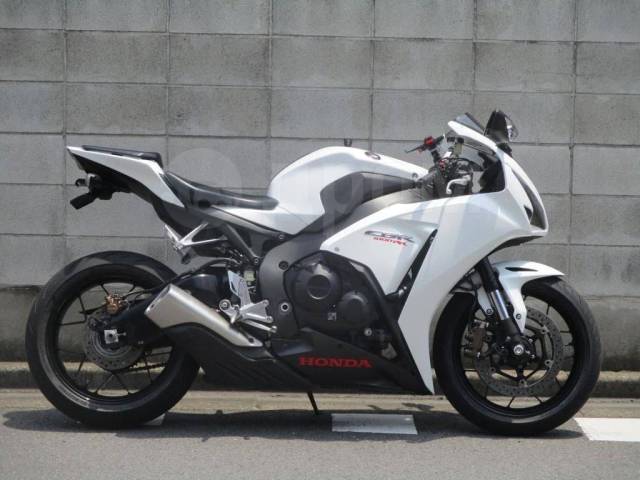 Honda CBR 1000RR Fireblade. 1 000. ., , ,   