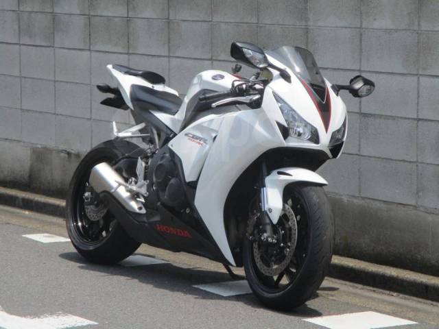 Honda CBR 1000RR Fireblade. 1 000. ., , ,   