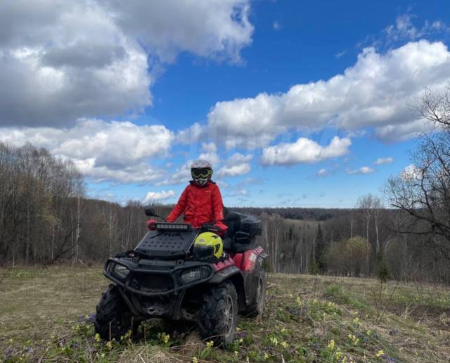 Polaris Sportsman Touring 850. ,  \,   