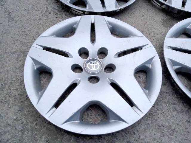 Колпаки R16, Toyota, оригинал, 16", 1 шт, 4 шт, б/у, в наличии. Цена: 1 ...