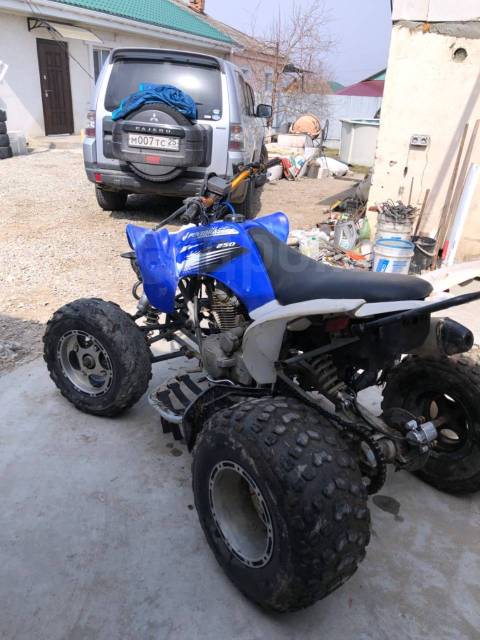 Yamaha Raptor. ,  \,   