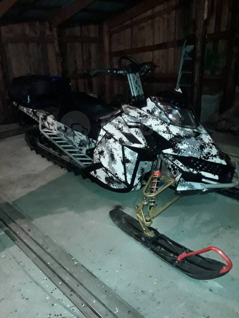 BRP Ski-Doo Summit. ,  ,   