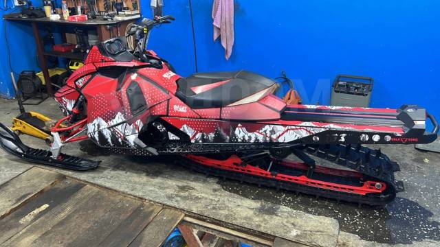 BRP Ski-Doo Summit. ,  ,   