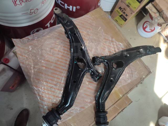Купить Рычаг подвески Jett V91-053 R/L CR-V E-RD1 GF-RD1 GF-RD2 в ...