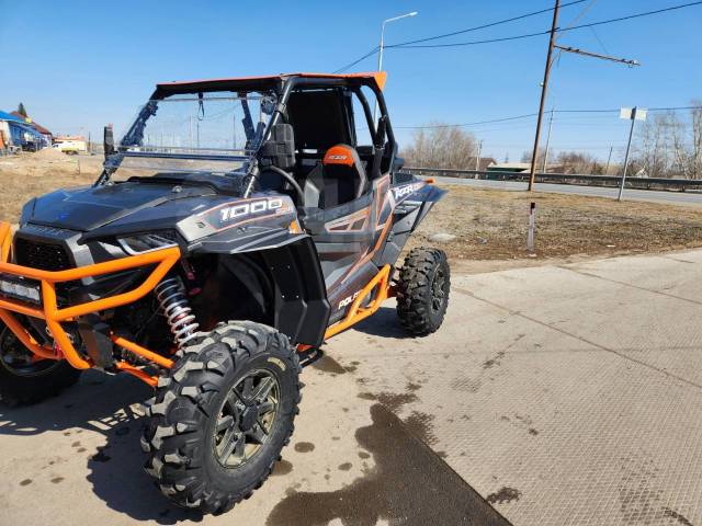 Polaris RZR. ,  \,   