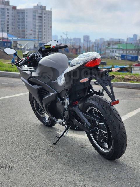 Yamaha R1. 5 000. ., ,  ,  .     