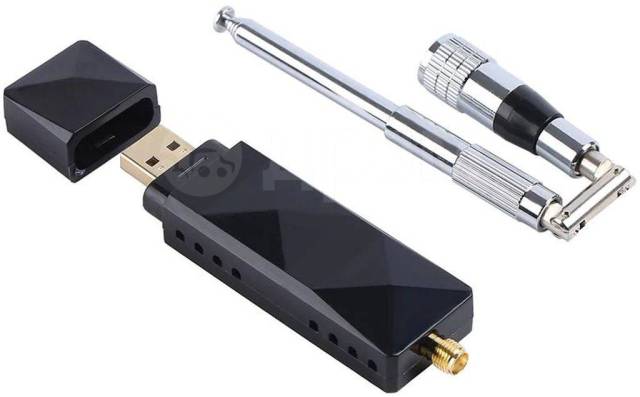  2  USB Matsutec AR-10 AIS- 