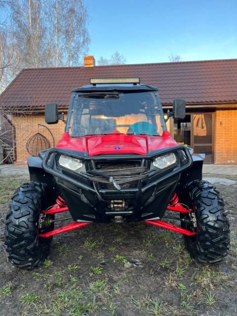 Polaris RZR 900. ,  \,   