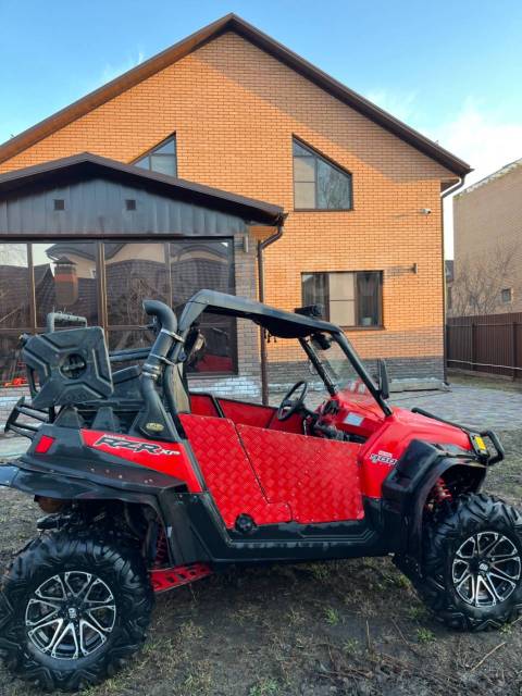 Polaris RZR 900. ,  \,   