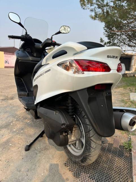 Suzuki Burgman UN200. 200. ., , ,   