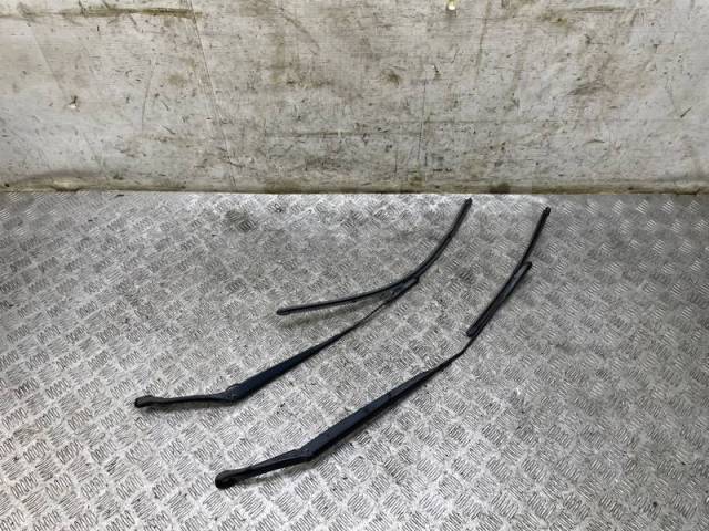 Купить Поводок стеклоочистителя Nissan Qashqai 2007 28890JD000 J10 ...