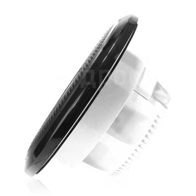  Usb-  White / Black 200 W Fusion 010-02196-00 XS Series 6.5'' 