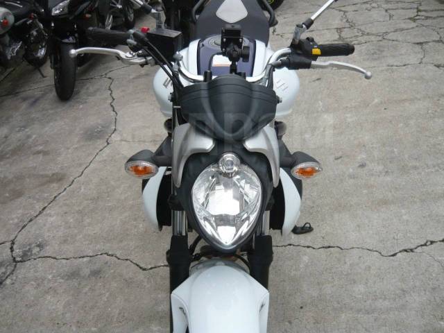 Suzuki SFV 400 Gladius. 400. ., , ,  .     